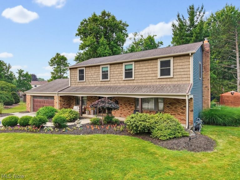7468 Canyon Circle, Middleburg Heights, OH - Photo 2