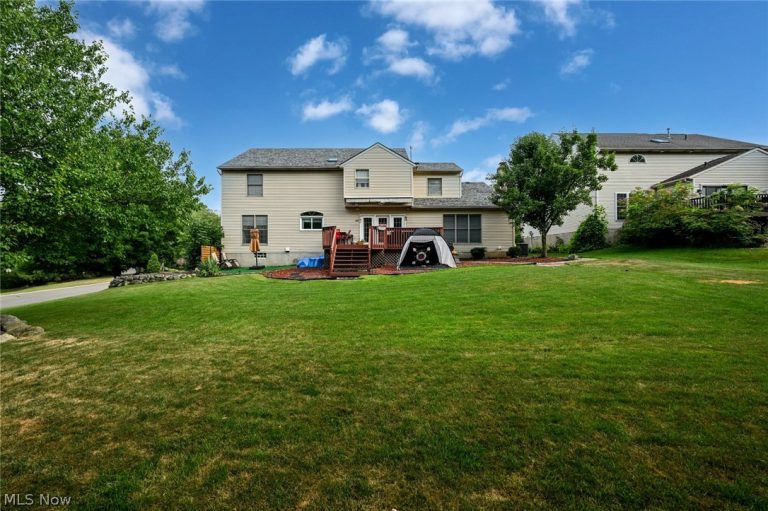 4360 Oakmont Drive, Copley, OH - Photo 3