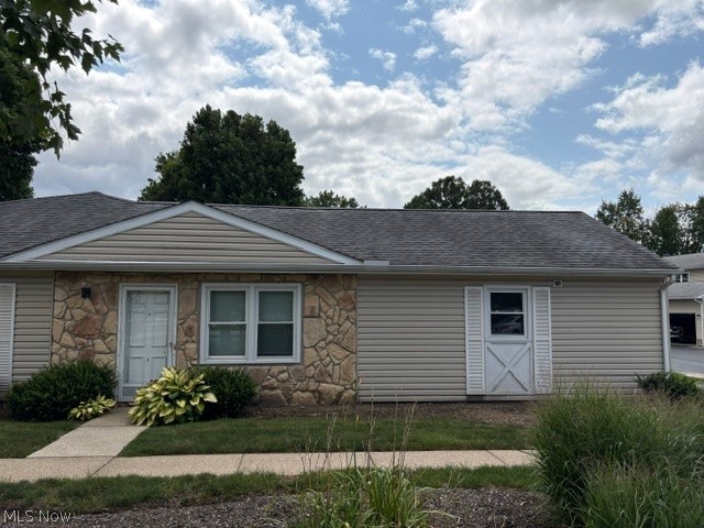 3959 Townhouse Lane, Uniontown, OH - Photo 3