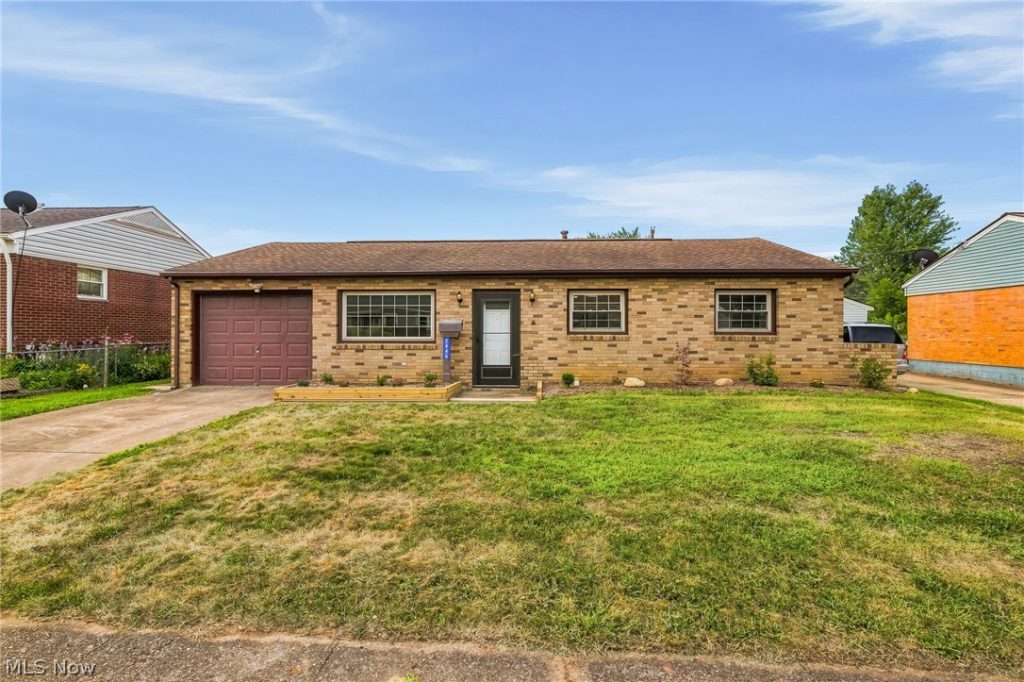 2446 Regentview Street, Canton, OH