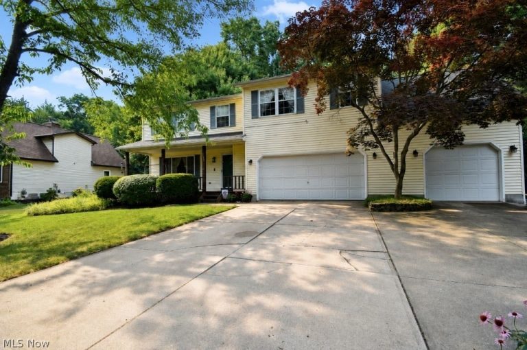 8252 Plains Road, Mentor, OH - Photo 2