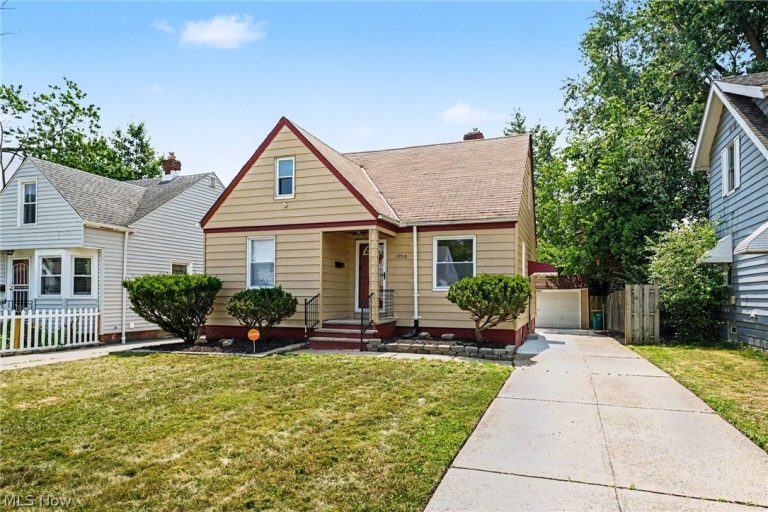 19910 Mountville Drive, Maple Heights, OH, 44137