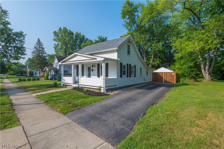 445 Berea Street, Berea, OH - Photo 3