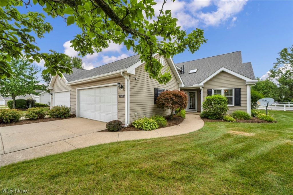 1540 Brighton Way, Broadview Heights, OH