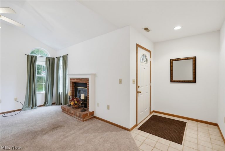 4286 Hunters Chase Lane, Wooster, OH - Photo 5