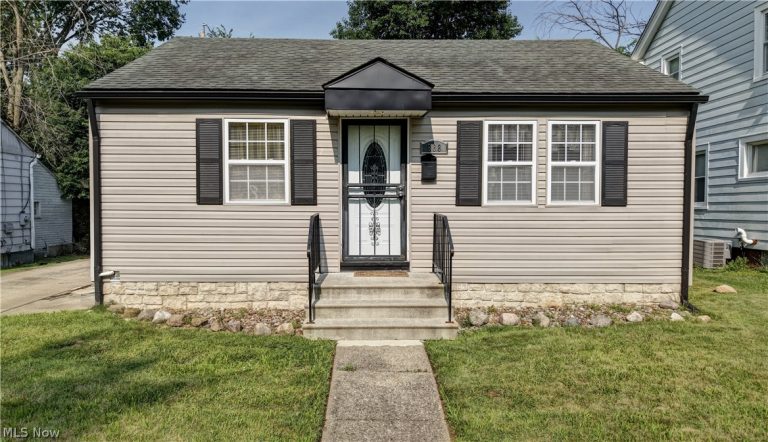 888 Frederick Boulevard, Akron, OH, 44320