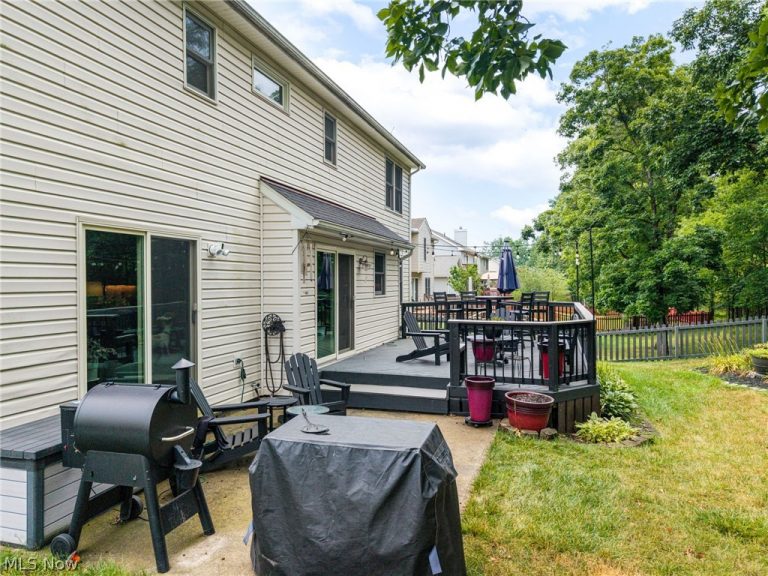 3965 Stonegate Drive, Medina, OH - Photo 8