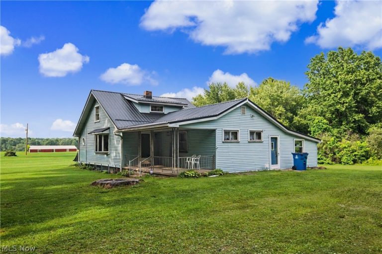 4647 Cooper Road, Lowellville, OH - Photo 3
