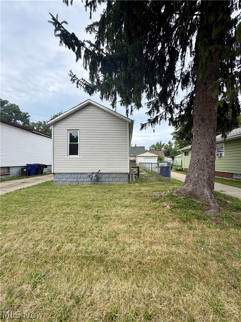 13210 Carrington Avenue, Cleveland, OH