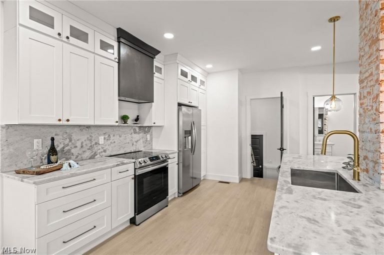 1422 77th Street, Cleveland, OH - Photo 4