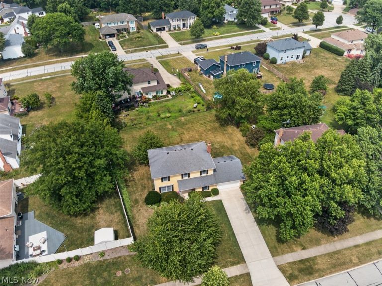 26950 Sentry Lane, Westlake, OH - Photo 8