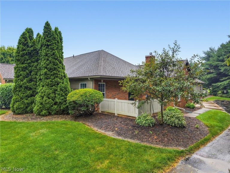 4286 Hunters Chase Lane, Wooster, OH - Photo 2