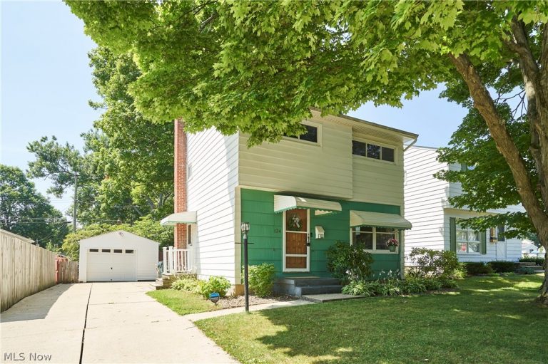 124 Filmore Avenue, Cuyahoga Falls, OH - Photo 2