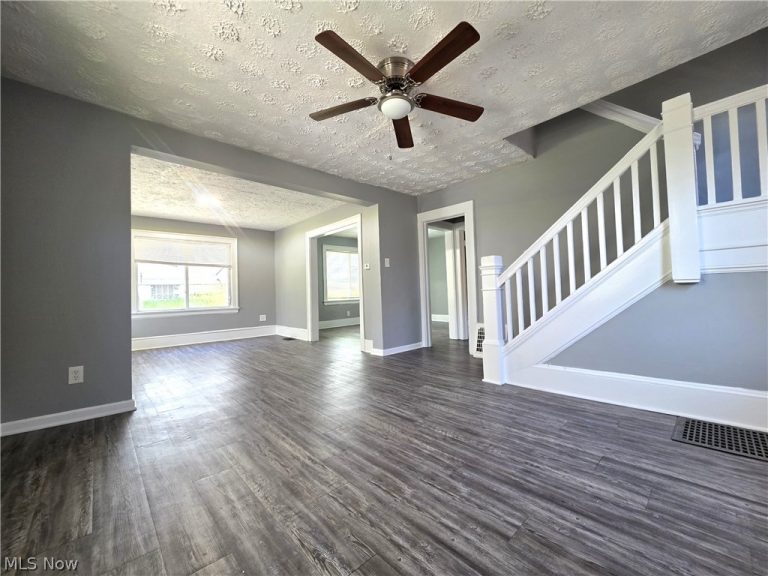 432 Fuller Street, Akron, OH - Photo 2