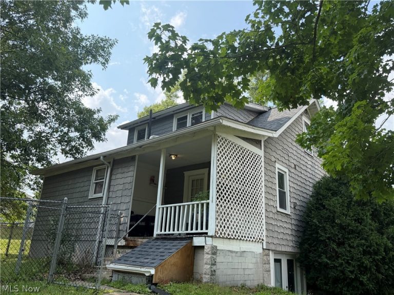5806 Portage Street, North Canton, OH - Photo 6