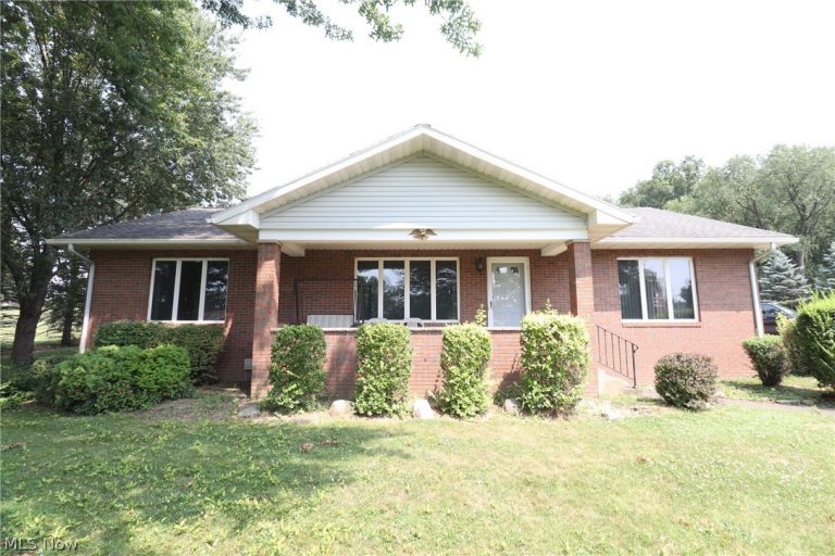 88 Hillside Drive, Dalton, OH - Photo 2