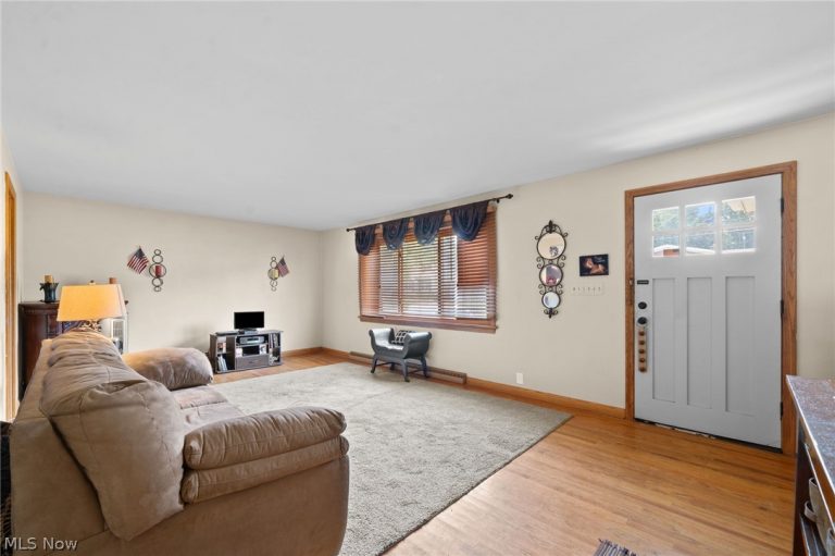 2091 Springfield Center Road, Akron, OH - Photo 5