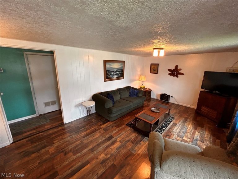 1340 39th Street, Parkersburg, WV - Photo 8