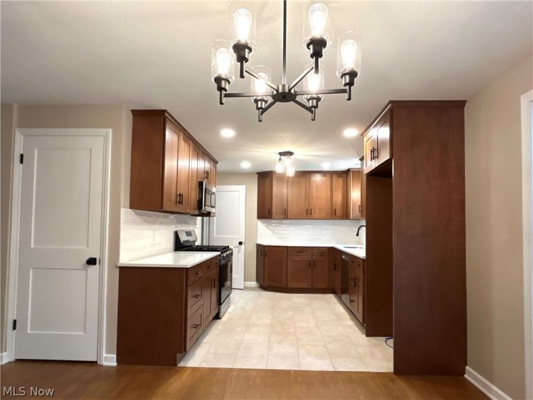 22 Orchard Drive, Poland, OH - Photo 3