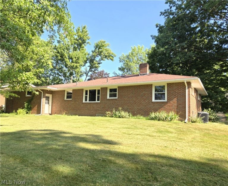 116 Hawthorne Avenue, Rittman, OH - Photo 2