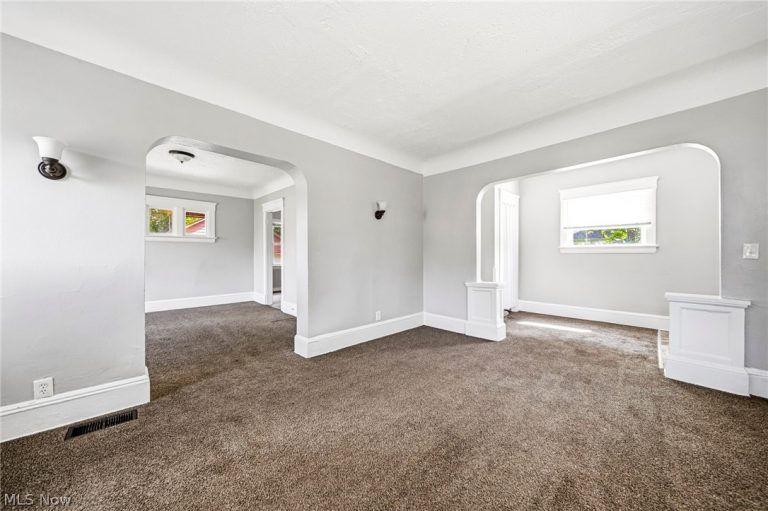 10929 Tacoma Avenue, Cleveland, OH - Photo 6