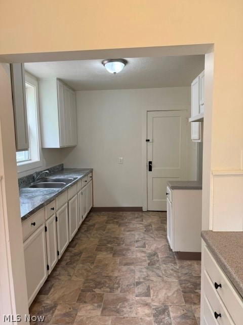900 Beardsley Street, Akron, OH - Photo 6