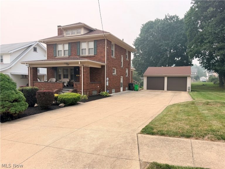 244 Ertle Avenue, Massillon, OH - Photo 2