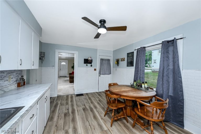 210 Pittsburgh Street, Columbiana, OH - Photo 5