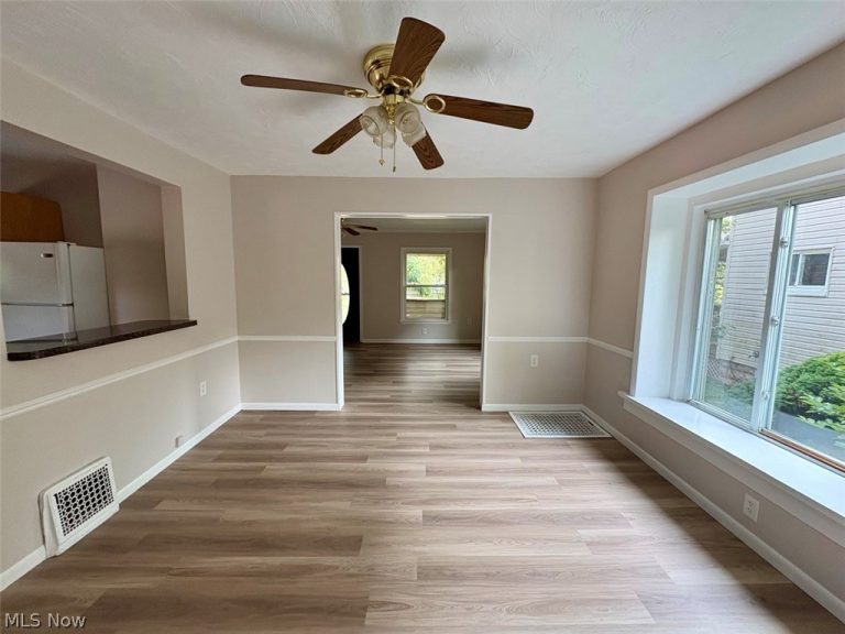 605 Sackett Avenue, Cuyahoga Falls, OH - Photo 4