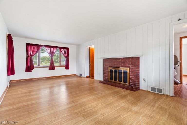 321 Woodrow Street, North Canton, OH - Photo 5