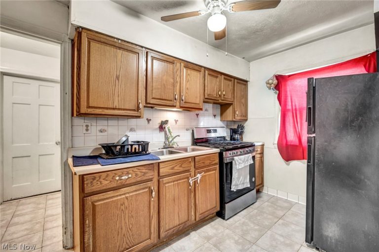 4532 150th Street, Cleveland, OH - Photo 8