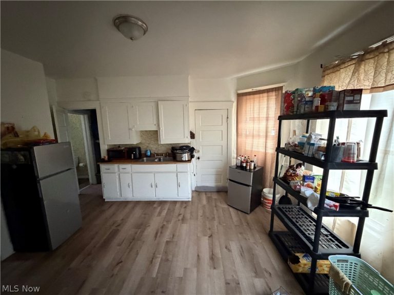 3317 50th Street, Cleveland, OH - Photo 2