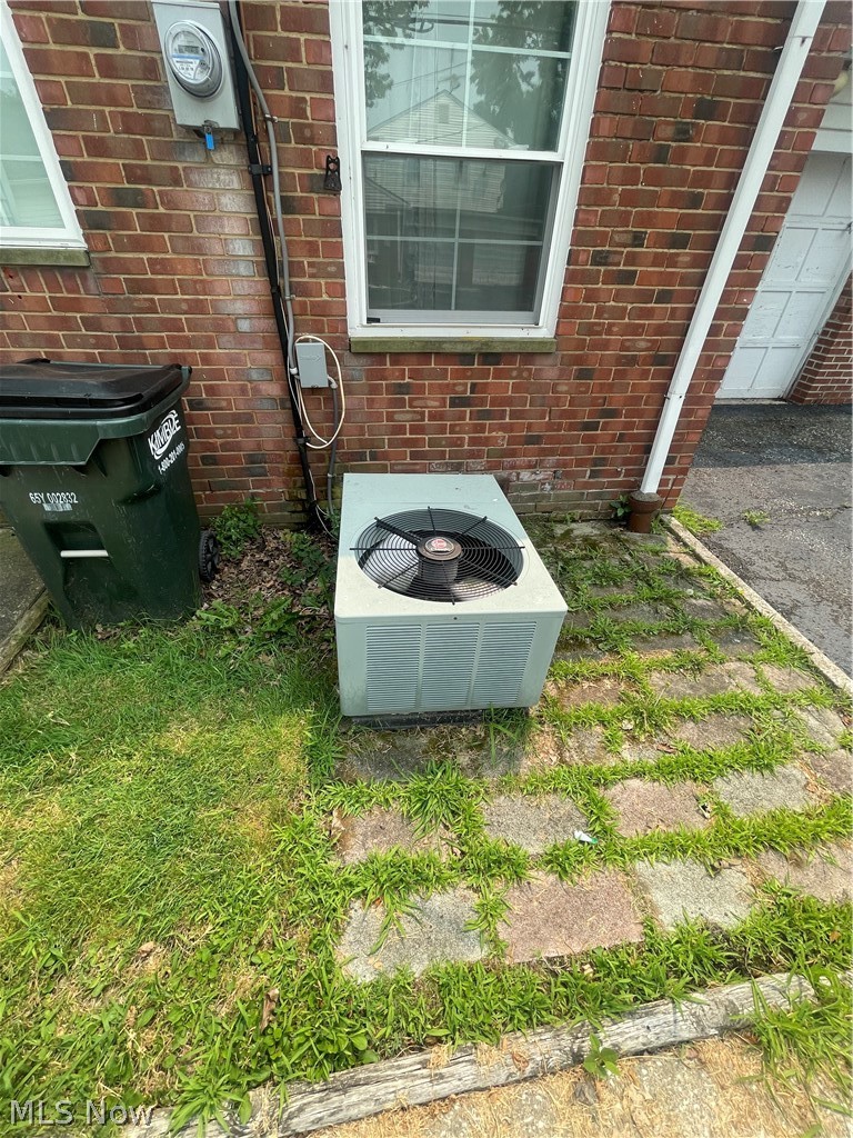 280 Buckner Drive, Euclid, OH - Photo 4