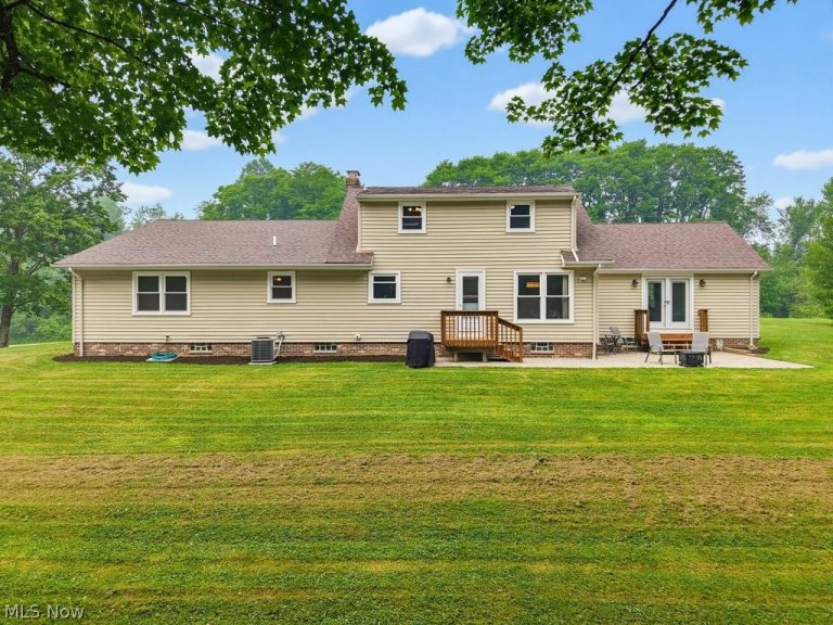 11187 Taylor May Road, Chagrin Falls, OH - Photo 6