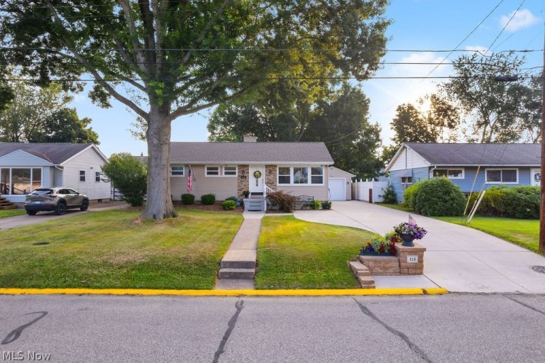 418 Dodge Avenue, Williamstown, WV, 26187