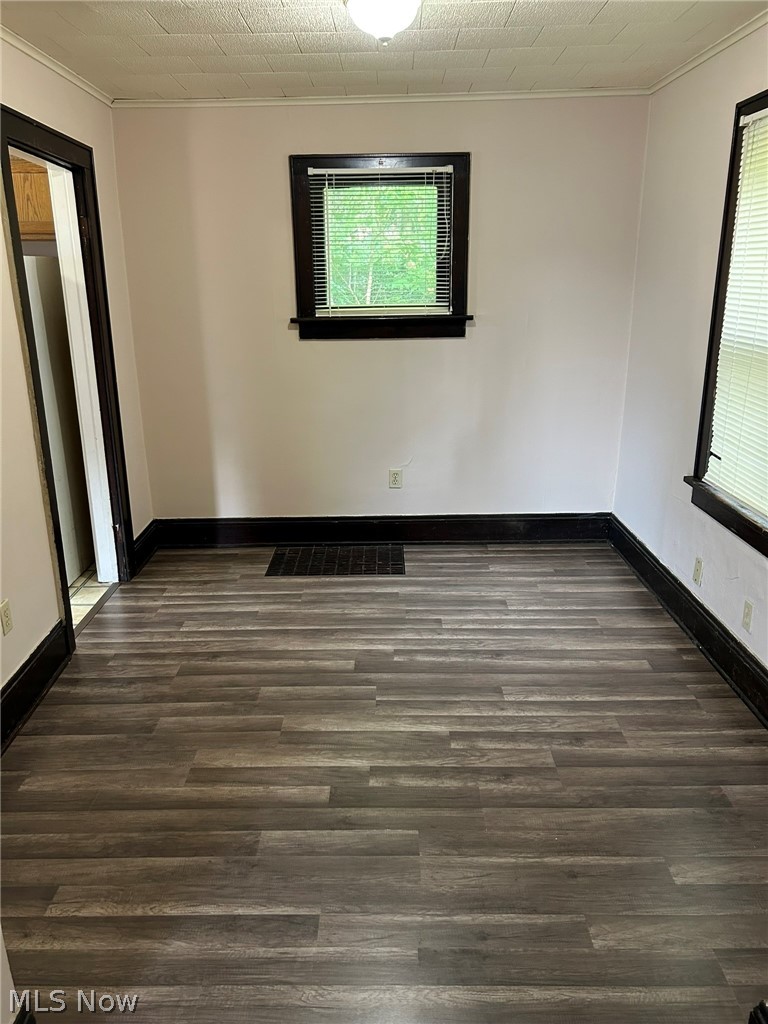 571 Bertha Avenue, Akron, OH - Photo 8