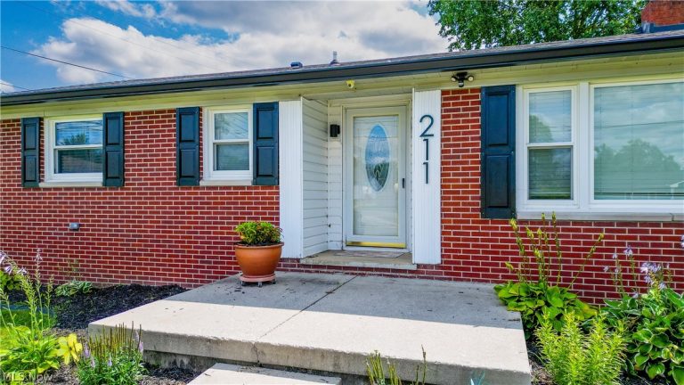 211 Fairview Avenue, Baltimore, OH - Photo 4