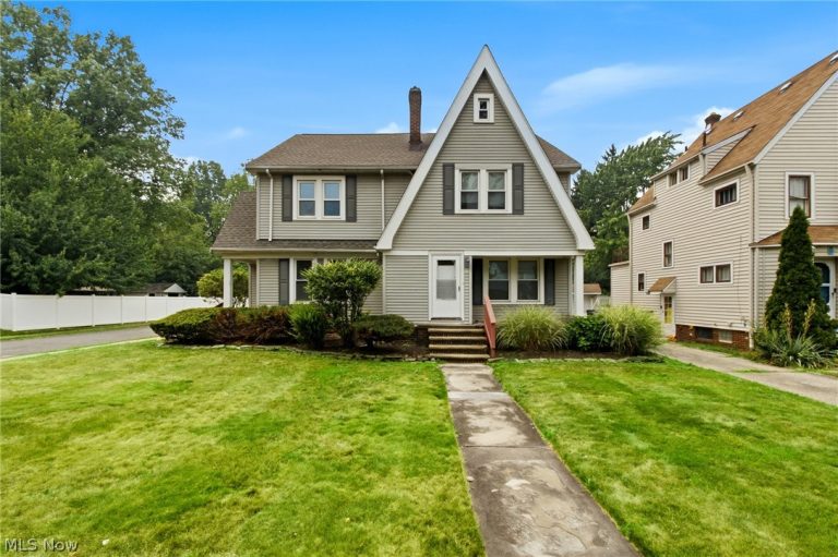 912 Cambridge Road #A, Cleveland Heights, OH, 44121