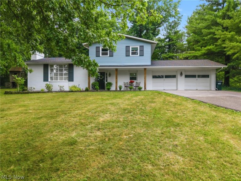 1884 Spring Valley Avenue, Canton, OH - Photo 2