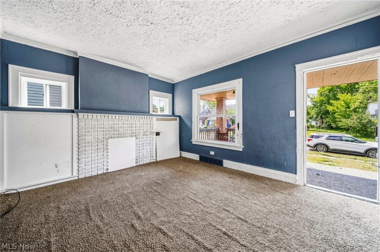 13405 Bartlett Avenue, Cleveland, OH - Photo 5