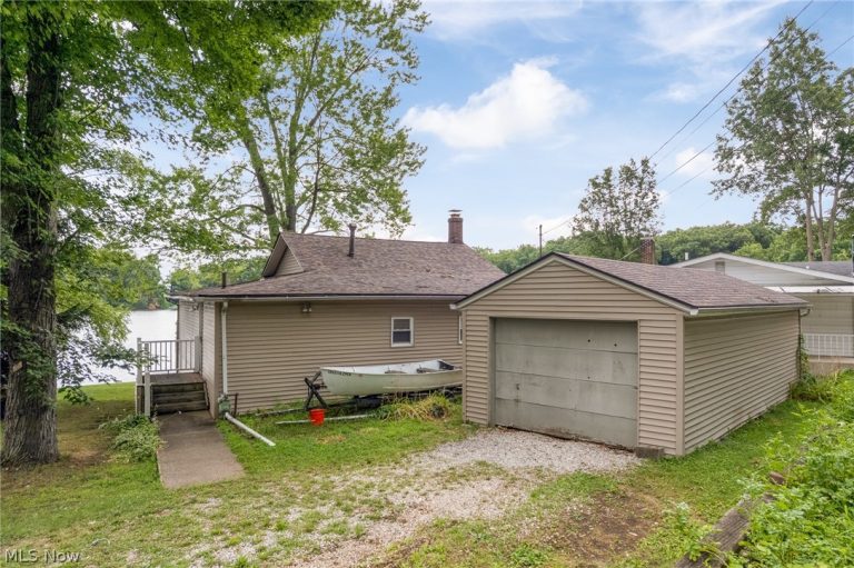 775 Fowler Avenue, Akron, OH - Photo 2