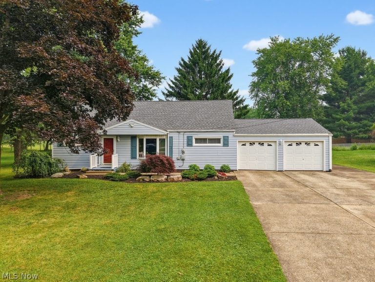 6069 Peach Street, Louisville, OH - Photo 3