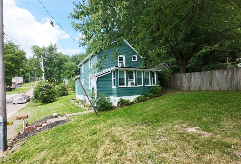 733 Critchfield Street, Millersburg, OH, 44654