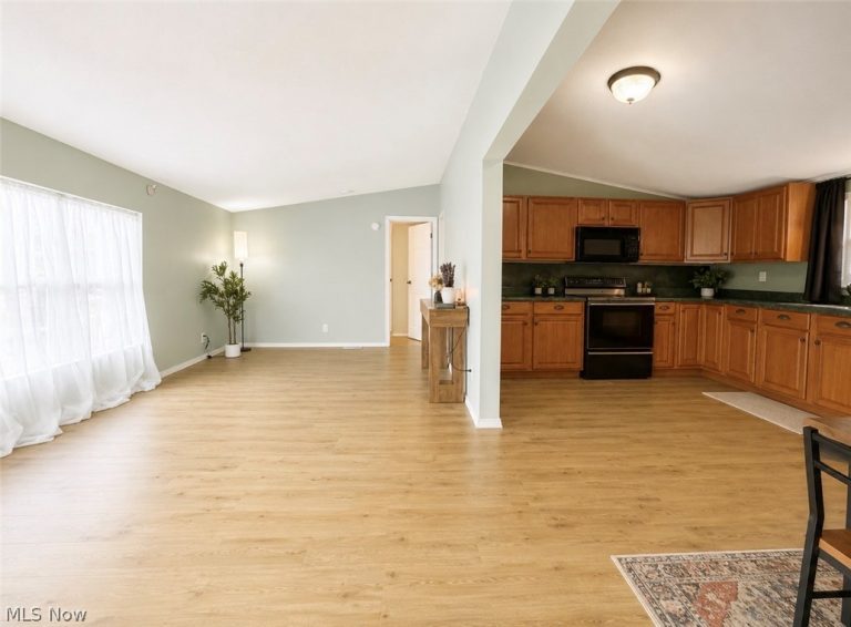 914 Hillcrest Street, Parkersburg, WV - Photo 5