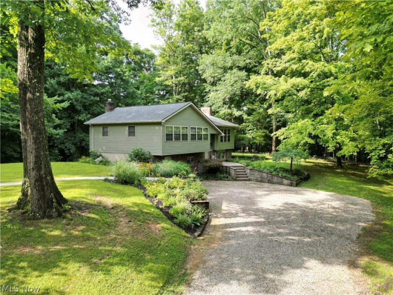 210 Camp Lane, New Concord, OH, 43762