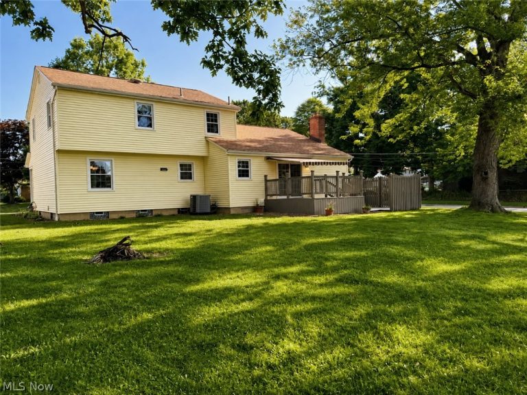 707 Oakridge Drive, Boardman, OH - Photo 8