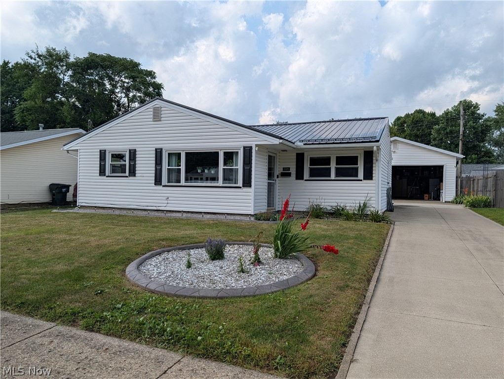 2325 Cathy Drive, Canton, OH