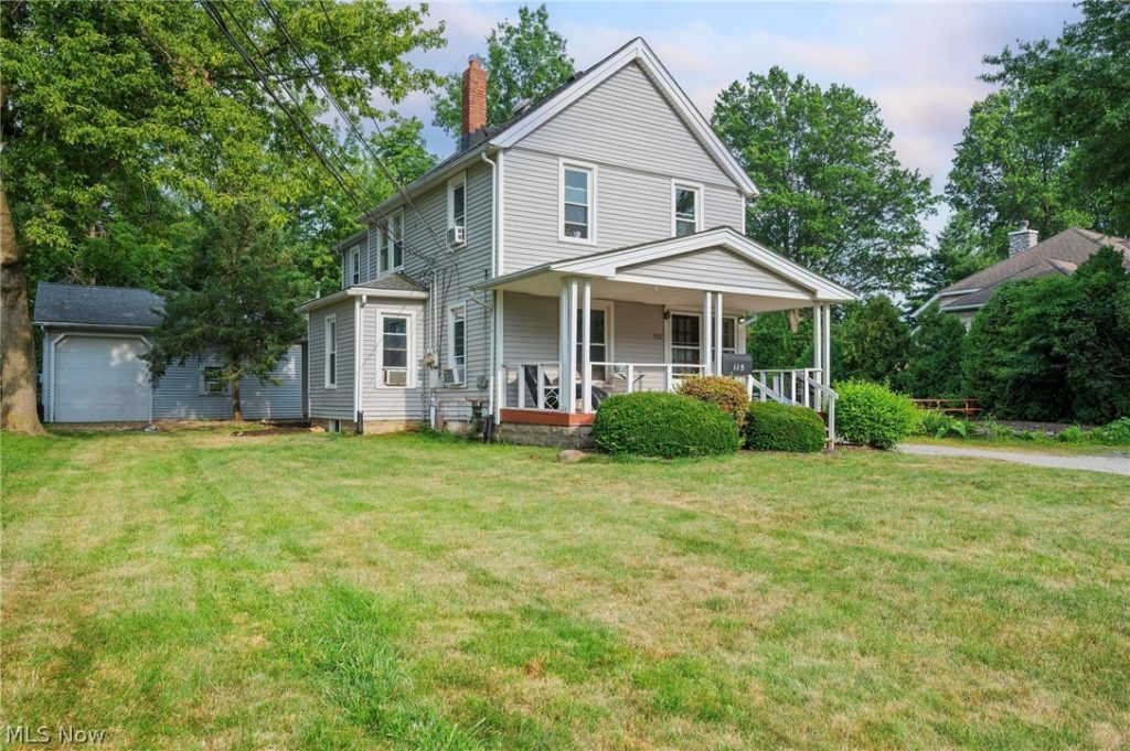 115 Avon Point Avenue, Avon Lake, OH