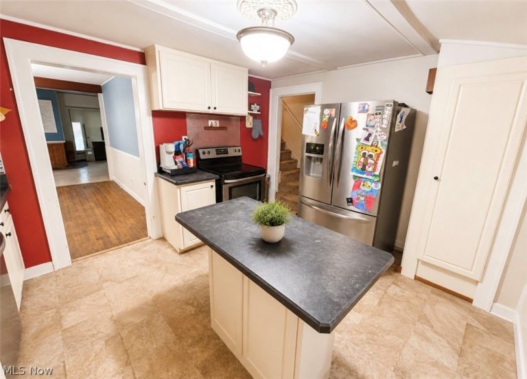 375 Rocky River Drive, Berea, OH - Photo 6