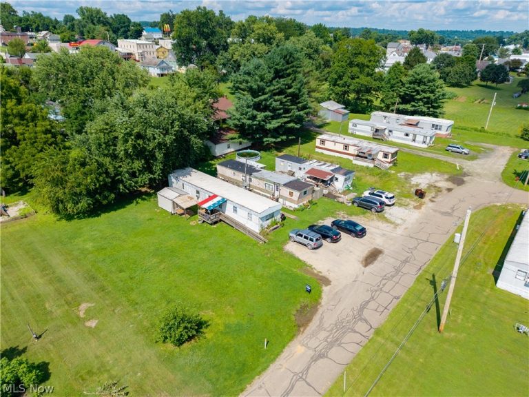 205 2nd Street, Beverly, OH - Photo 2
